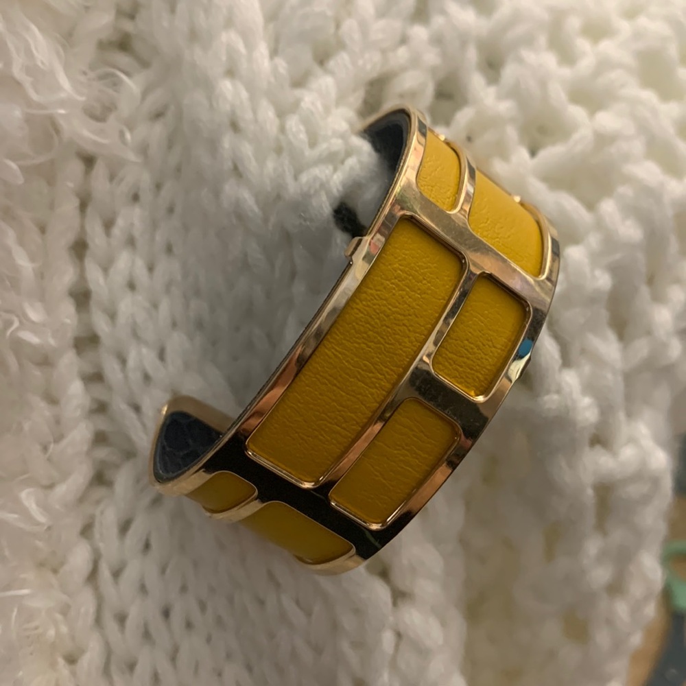 Les Georgettes Labyrinthe Gold Finish